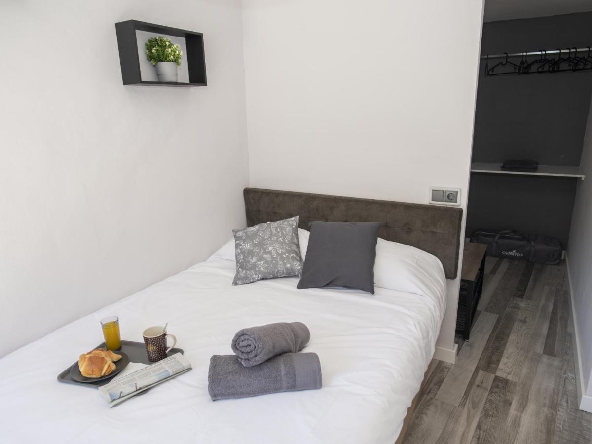 Elegante Apartamento Para 5 En El Centro De Caceres Con Wifi Eksteriør billede