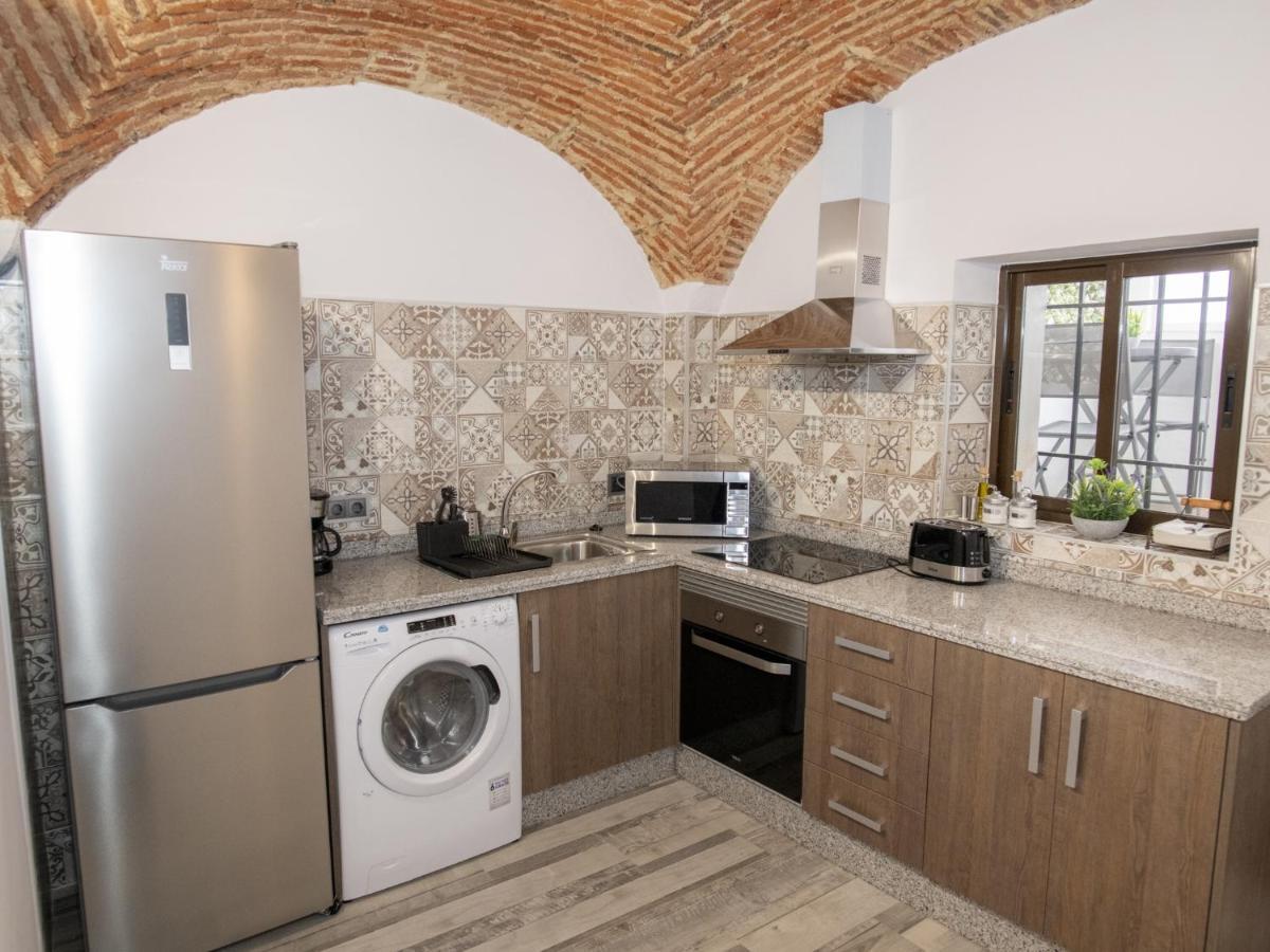 Elegante Apartamento Para 5 En El Centro De Caceres Con Wifi Eksteriør billede