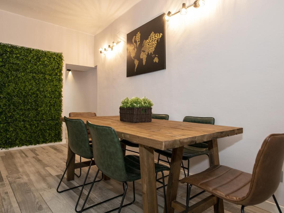 Elegante Apartamento Para 5 En El Centro De Caceres Con Wifi Eksteriør billede