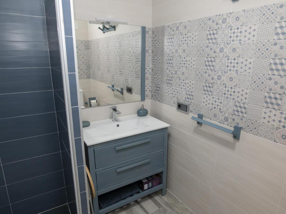Elegante Apartamento Para 5 En El Centro De Caceres Con Wifi Eksteriør billede