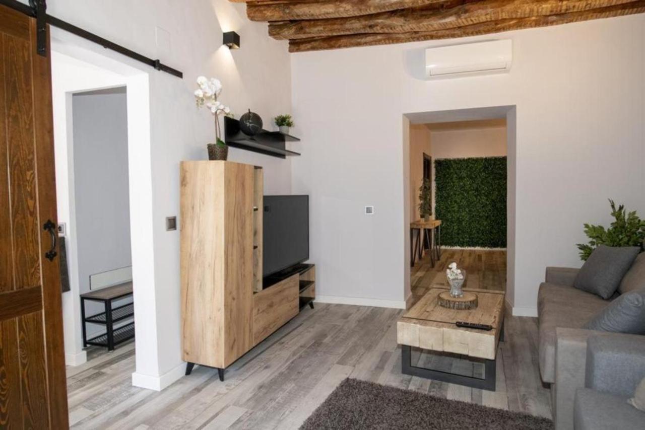 Elegante Apartamento Para 5 En El Centro De Caceres Con Wifi Eksteriør billede