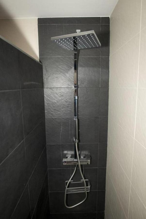 Elegante Apartamento Para 5 En El Centro De Caceres Con Wifi Eksteriør billede