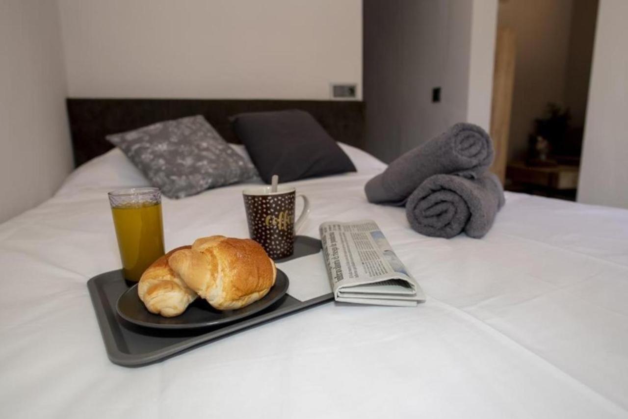 Elegante Apartamento Para 5 En El Centro De Caceres Con Wifi Eksteriør billede